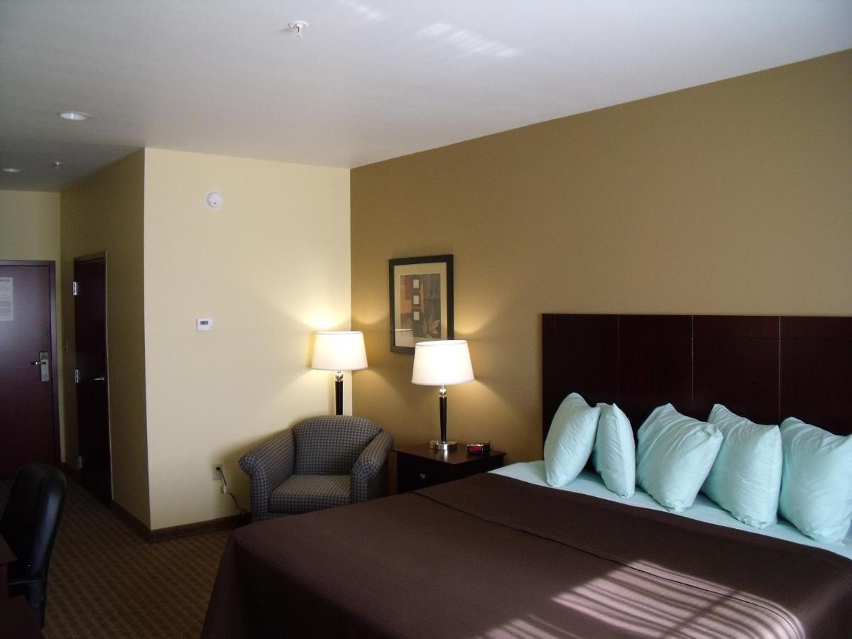 Irish Inn And Suites Muleshoe Exterior photo